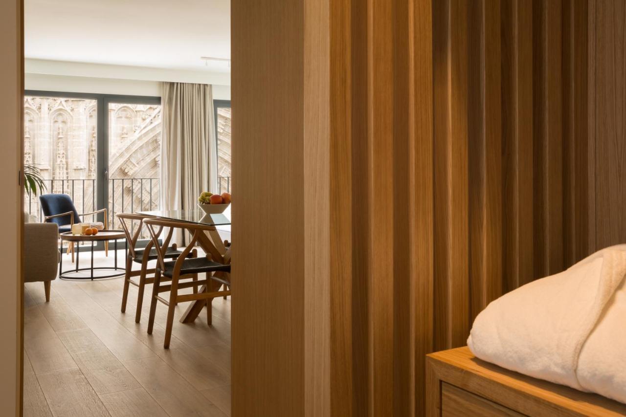 Puerta Catedral Suites Seville Exterior photo