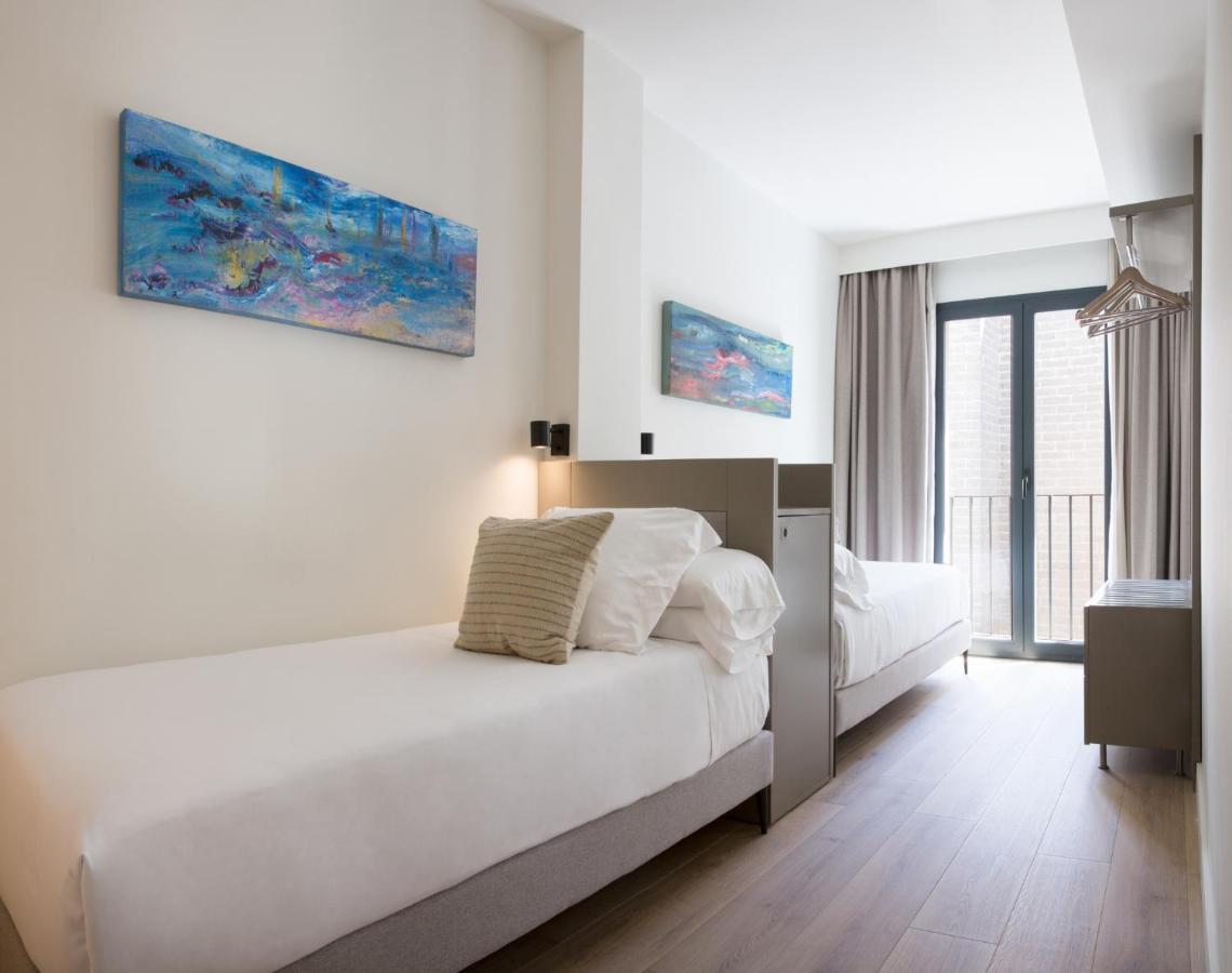 Puerta Catedral Suites Seville Exterior photo